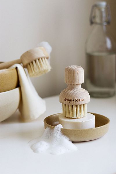 Beige & Stone Dish & Vegetable Brush