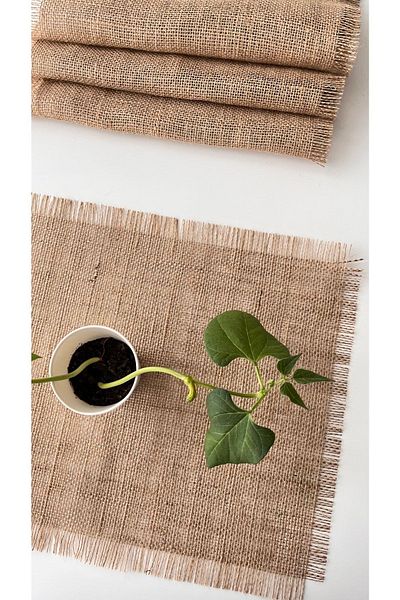 White Alamode Jute Fabric Rectangular Placemat Set of Four 33x40 Cm