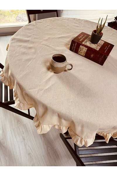 White Alamode Round Linen Tablecloth - Raw Color and Ruffles
