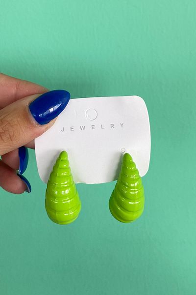 TAKIŞTIR Green Color Line Detailed Earrings (Pair)