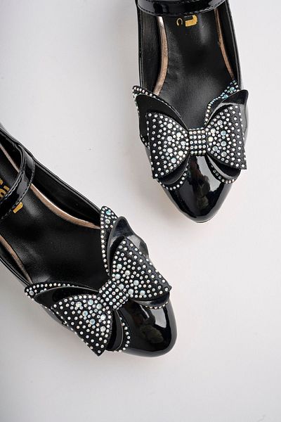 Prensess Black Butterfly - Stylish and Comfortable Design