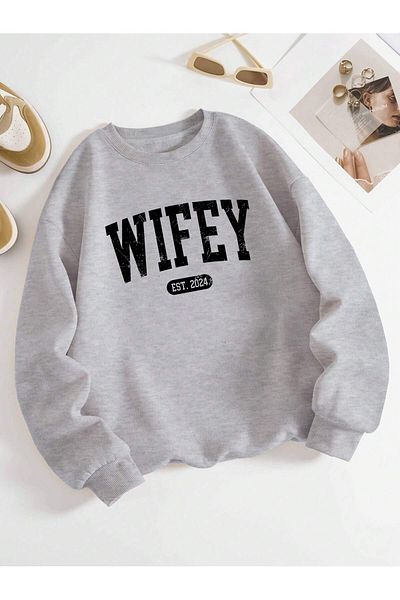 mercoledi Wifey 2024 - Married Printed Oversize Women's Sweatshirt, Crew Neck