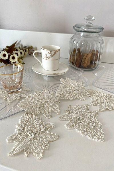 Emtory Home Osaka Model - 6 Pieces Cream Gold Cocktail Napkin 8x8cm