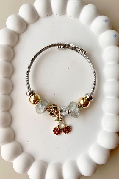Fubena 8014 Model Cherry Patterned Steel Bracelet