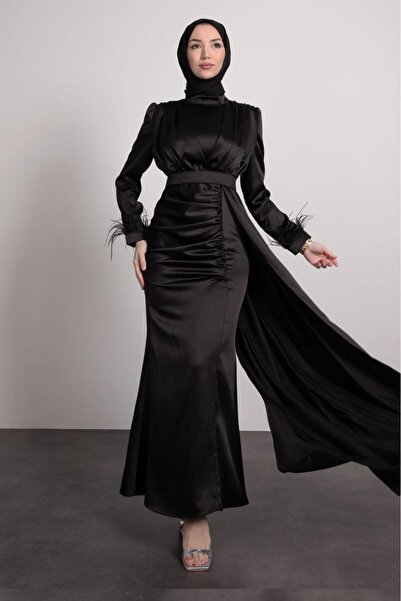 Lamia Kuyruk Detaylı Kolları Tüylü Tesettür Abiye Siyah