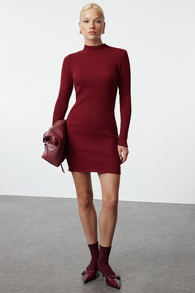 Trendyol Collection Bordó kötöttáru mini ruha - testhezálló modell TWOAW23EL01389