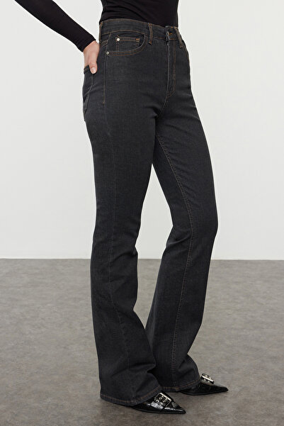 Trendyol Collection Černé džíny s vysokým pasem - TWOAW25JE00098