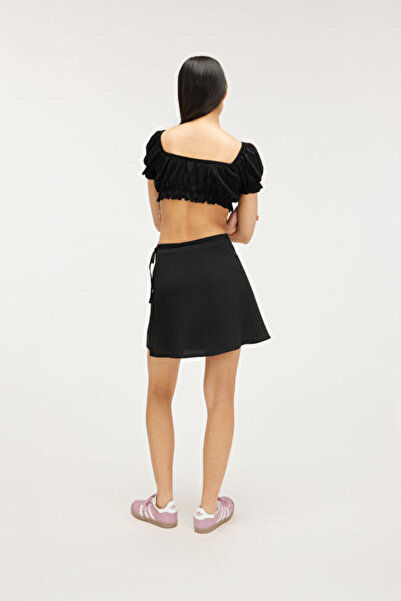 Monki Mon 123803500124 Model Black Skirt