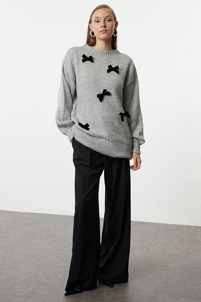 Trendyol Modest Strickpullover - Graues Schleifendetail, TCTAW25AK00057