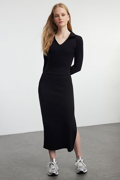 Trendyol Collection Πλεκτό φόρεμα με λαιμόκοψη BlackMidiBodycon - Twoaw25el00319