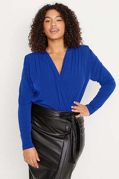 Trendyol Curve Gepolsterter blauer zweireihiger Strickbody - Druckknopfverschluss Tbbaw23cs00014
