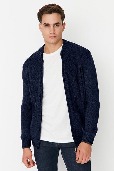 Trendyol Collection Marineblaue Strickjacke aus Wolle mit Rautenmuster – halber Rollkragen TMNAW21HI0349