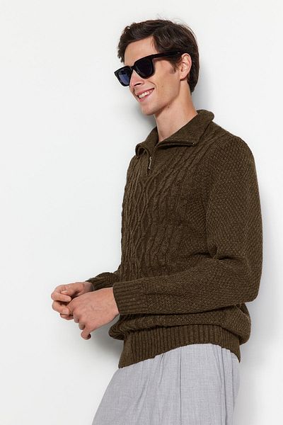 Trendyol Collection Кафяв мъжки обикновен трикотажен пуловер с трикотаж наполовина с яка и коса Tmnaw24Kz00047