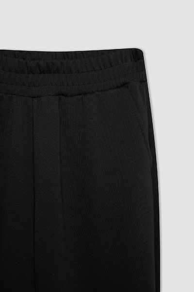 DeFacto Übergroße Skuba-Jogger-Jogginghose aus Tauchstoff – Z6694az24au