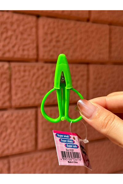 Hemline Green Mini Silicone Scissors - 5.5 cm with Tip Protection