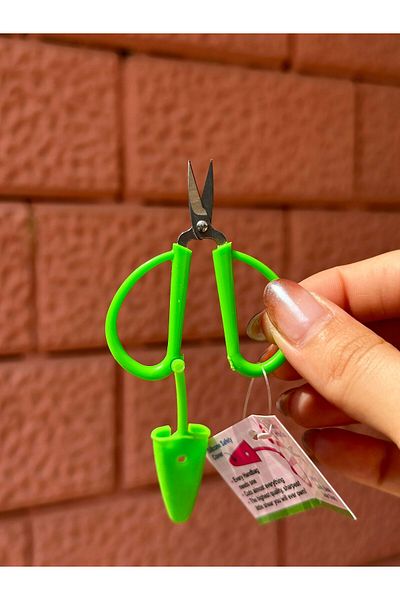 Hemline Green Mini Silicone Scissors - 5.5 cm with Tip Protection