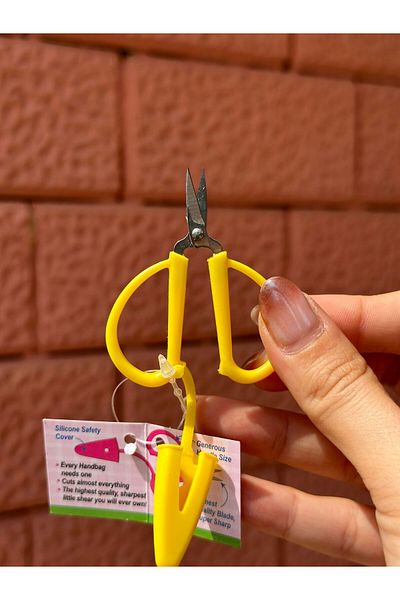Hemline 5.5 cm Yellow Mini Silicone Scissors - End Protection