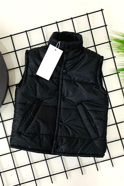 Riccotarz Boy's Black Inflatable Vest with Snap Button and Pocket Detail
