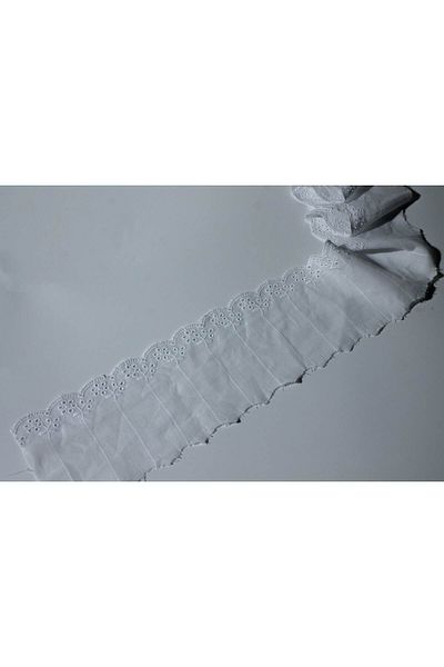 ÖZPAŞ TEKSTİL VE AKSESUAR Fisto 8 cm X 3 Mt White Guipure Daisy