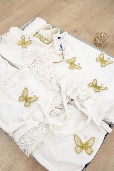 Sitilin Ecru Butterfly Patterned Baby Girl Scalloped 100% Cotton 10-piece Hospital Discharge Set - Stl6741