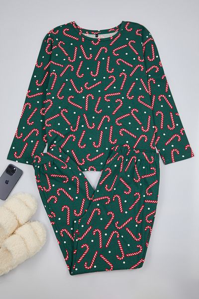 Trendyol Curve Green Knitted Pajama Set - New Year's Themed TBBAW23AI00026