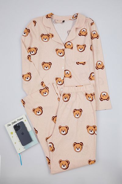 Trendyol Curve Knitted Pajama Set - Ecru Teddy Bear Pattern, Shirt Collar TBBAW25AI00008