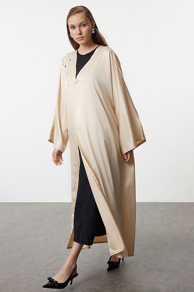 Trendyol Modest Beige Satin - Kappe, Ferace und Abaya mit Steindetails TCTAW25KF00014