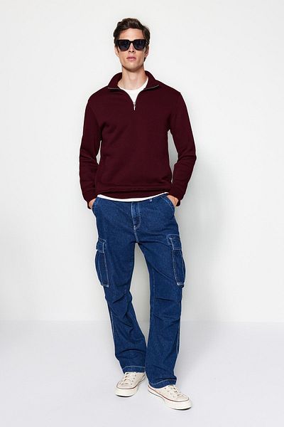Trendyol Collection Burgunderrotes Polar-Sweatshirt mit normaler Passform und Stehkragen und Reißverschluss – TMNAW24SW00041