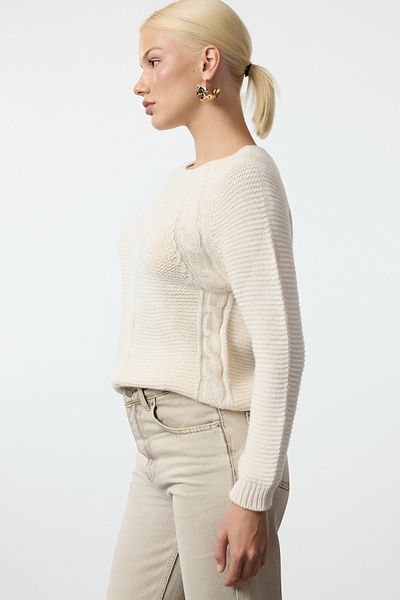 Trendyol Collection Pulover din tricotaje fără cusături împletit cu păr cu textura moale TWOAW25KZ00047