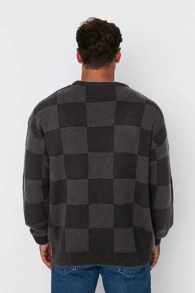 Trendyol Collection Schwarzer Oversize-Strickpullover für Unisex – Rundhalsausschnitt, kariert TMNAW23KZ00279