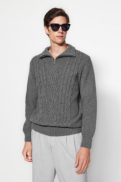 Trendyol Collection Grauer Rollkragenpullover mit Haarstrickdetails - TMNAW24KZ00047