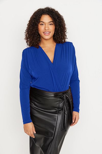 Trendyol Curve Gepolsterter blauer zweireihiger Strickbody - Druckknopfverschluss Tbbaw23cs00014