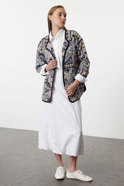 Trendyol Modest Marineblaue, übergroße, strukturierte Bomberjacke für die Saison - Tctaw25Ck00001