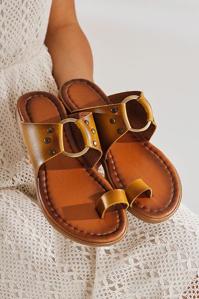 Limoya Papuci de damă Bitania Mustard Flip Flops din piele naturală