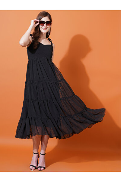 U&F By Styli Dobby Sweetheart Neck Tiered Midi Dress