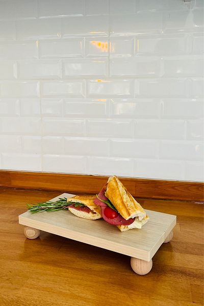 justwood 17x30 Cm Risus Mdf Plate Beech Ball Footed Round Cake Presentation Serving Plate