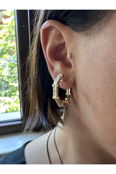 İlayda illys Gold - Polygonal Serenay Earrings with Red and White zircon