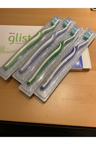 AMWAY GLISTER Glister Toothbrush