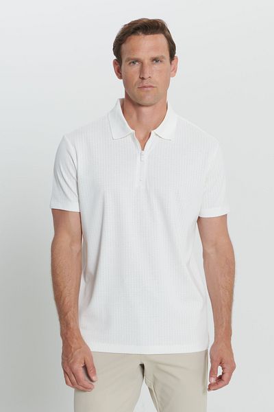 ALTINYILDIZ CLASSICS Herren-T-Shirt aus Ecru-Baumwolle mit flexiblem Polokragen und Standard-Passform