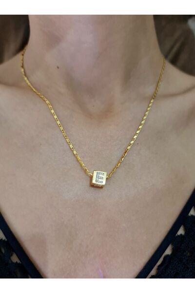 WONDER TOUCH Taşlı Tam Tur Küp E Harfli Kolye