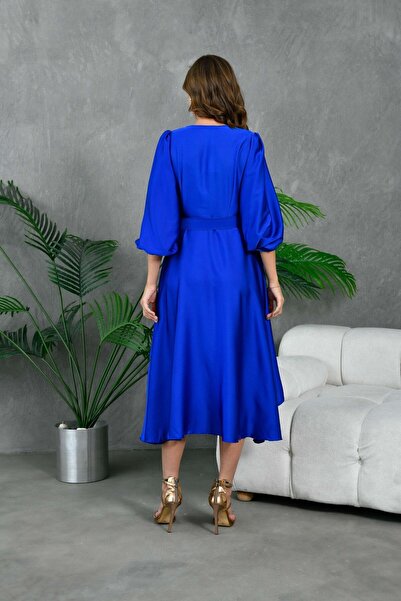 lovebox Σατέν Midi βραδινό φόρεμα - μπαλόνι μανίκι και διπλό γιακά με λεπτομέρεια ζώνης