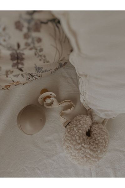 bohemoon Teddy Moon Pacifier Strap Cream