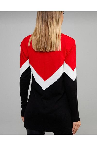 Get Crazy Bagel Collar - V Model Sweater
