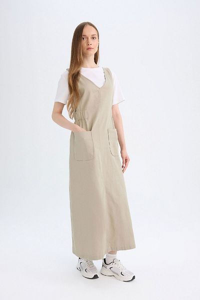 DeFacto V-Neck Maxi Gabardine Dress with Side Gather Detail - Sleeveless, Regular Fit C9684Ax24Au