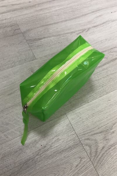 AGOÇANTA Women's Green Makeup Bag