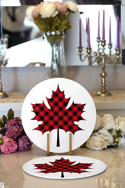 Realhomes 2-Piece Plaid Leaf Design Digital Printed Modern Round Charger & Placemat