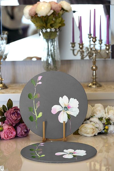 Realhomes 2-Piece Gray Floored Flower Design Digital Printed Modern Round Charger & Placemat