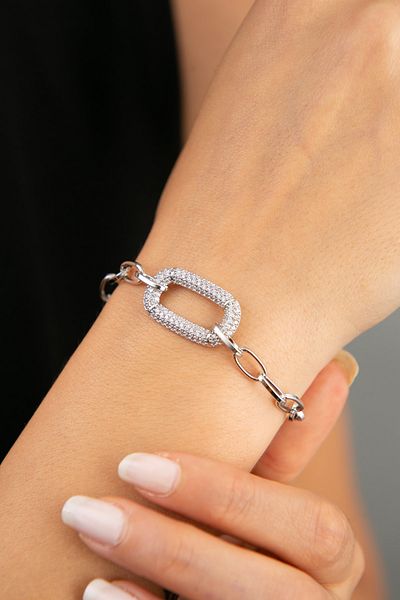 Elika Silver Women's Rectangular Model Chain Bracelet