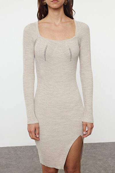 Trendyol Collection Pletené šaty Plain Bodycon - Stone Mini, Twoaw25El00306