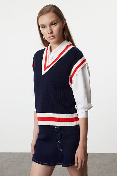 Trendyol Collection V-nyakú sötétkék kötött pulóver - TWOAW25SV00023